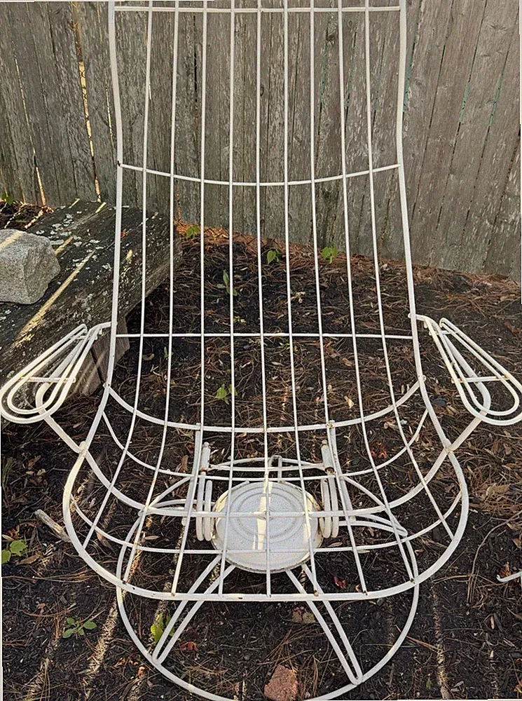 VINTAGE MID CENTURY MODERN HOMECREST WHITE WIRE SWIVEL PATIO ROCKER CHAIR #1